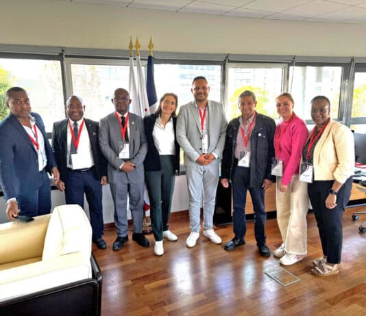 Amélie Oudéa-Castéra, présidente du CNOSF est à La Réunion