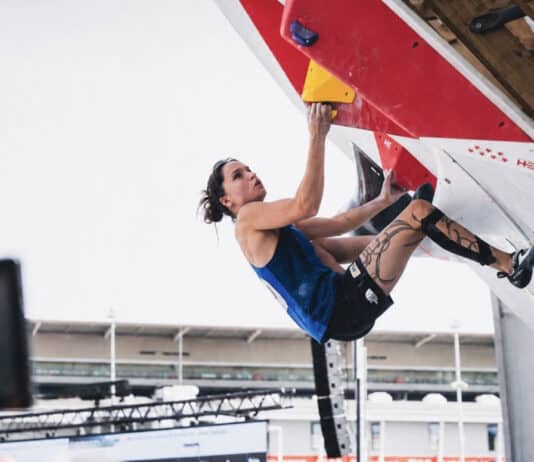 Oriane BERTONE Championne d’Europe de Bloc